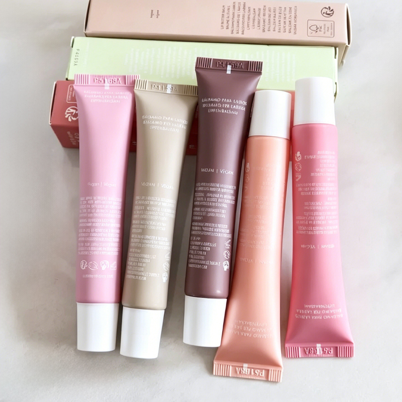 Hot Lip Balm Strawberry Soft S - Skincare Laneige ulasan dan harga